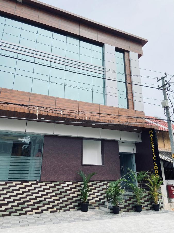 Majestic Inn Thiruvananthapuram Εξωτερικό φωτογραφία