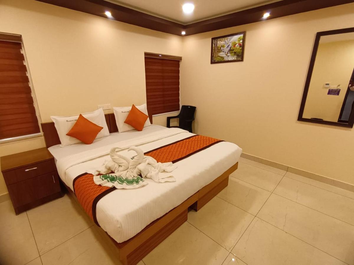 Majestic Inn Thiruvananthapuram Εξωτερικό φωτογραφία