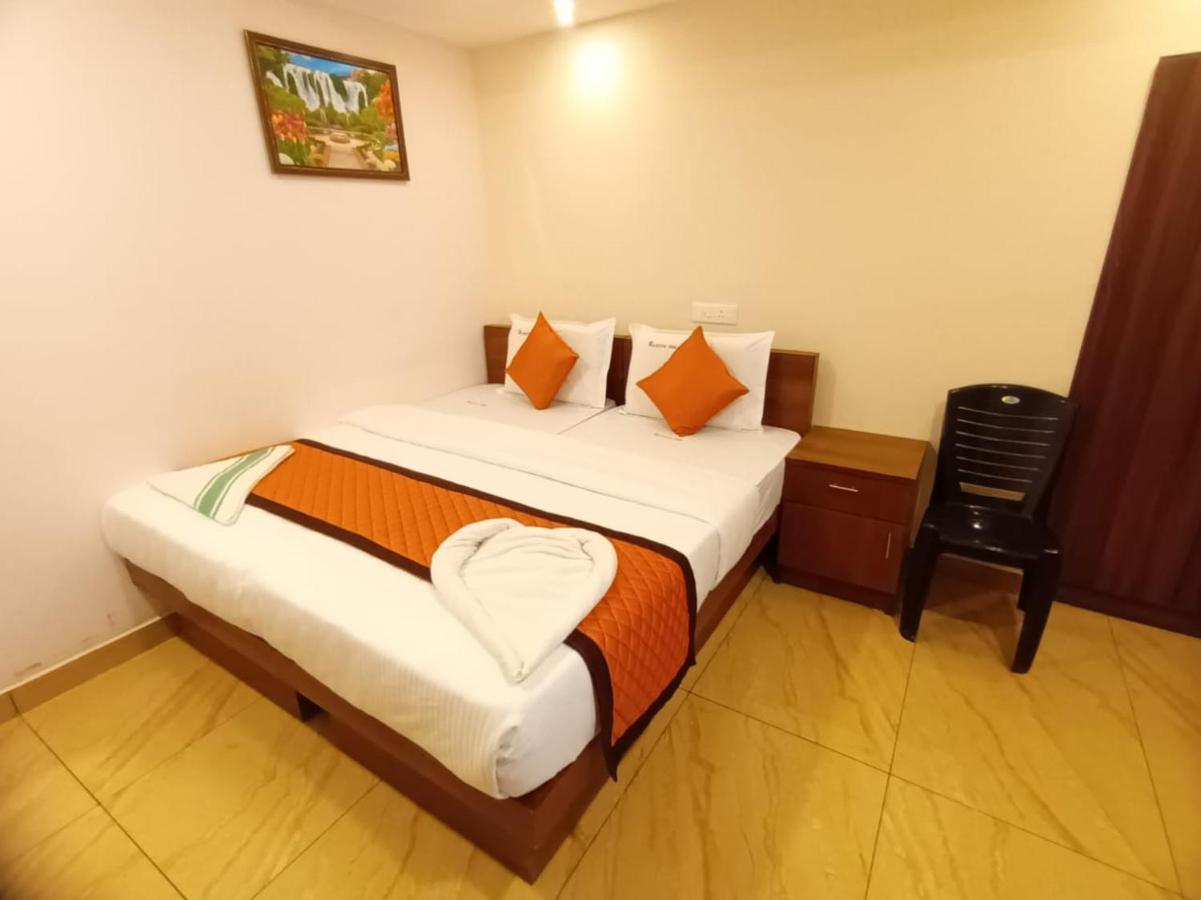 Majestic Inn Thiruvananthapuram Εξωτερικό φωτογραφία