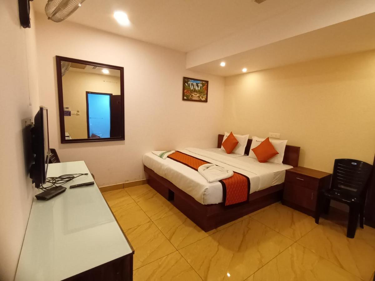 Majestic Inn Thiruvananthapuram Εξωτερικό φωτογραφία